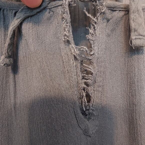 Abercrombie and Fitch Blue Gray Flowy Babydoll Tie 3/4 Sleeve Shirt Blouse Top - Picture 2 of 6